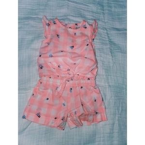 Newborn outfit